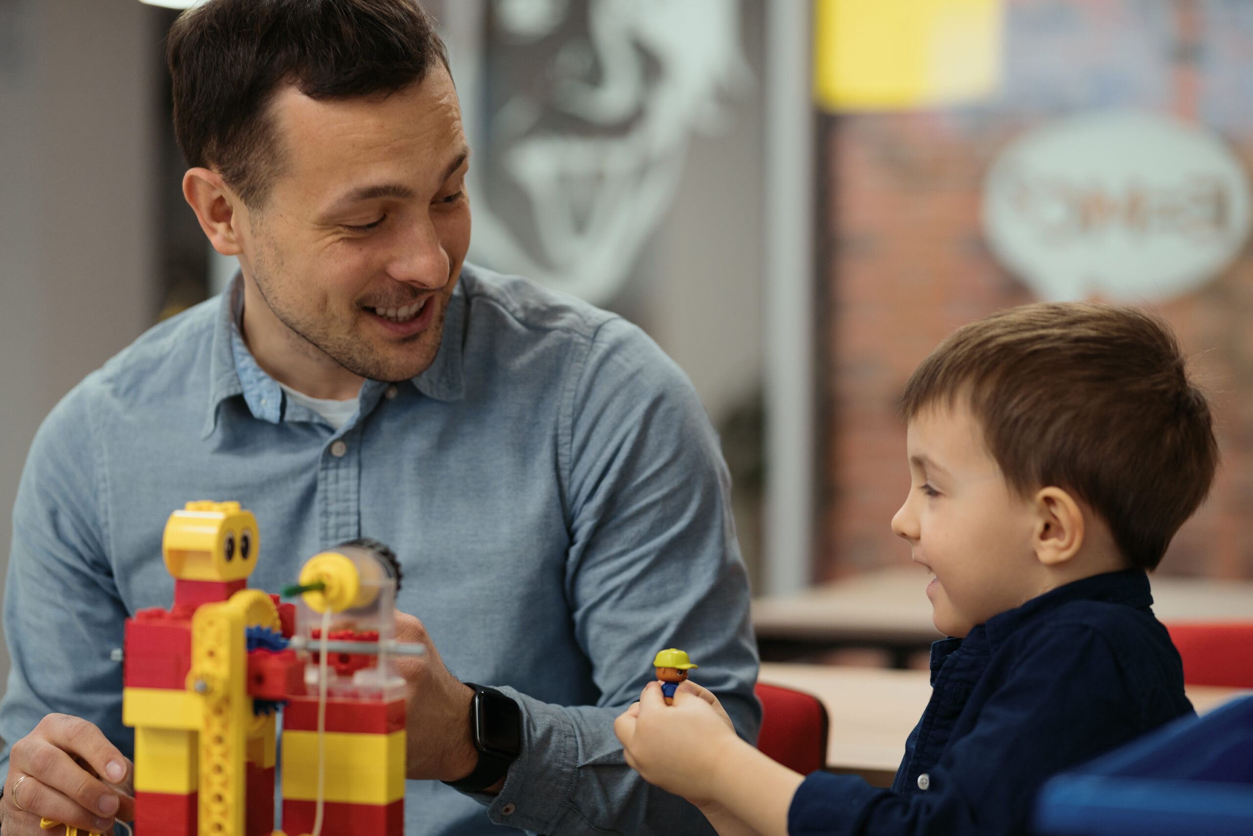 Futher and son develop through game together img-8